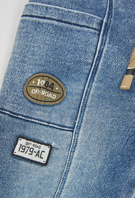 Pantalon denim garçon bleu avec patches