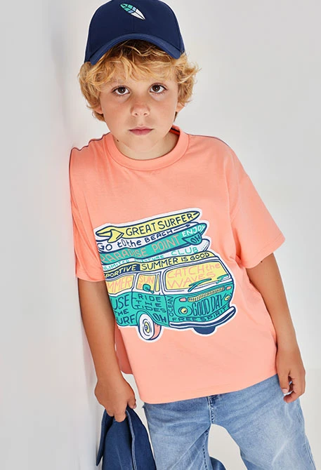 Camiseta niño naranja estampado