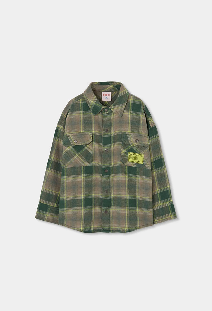 Camisa de quadres verds de nen amb pegat