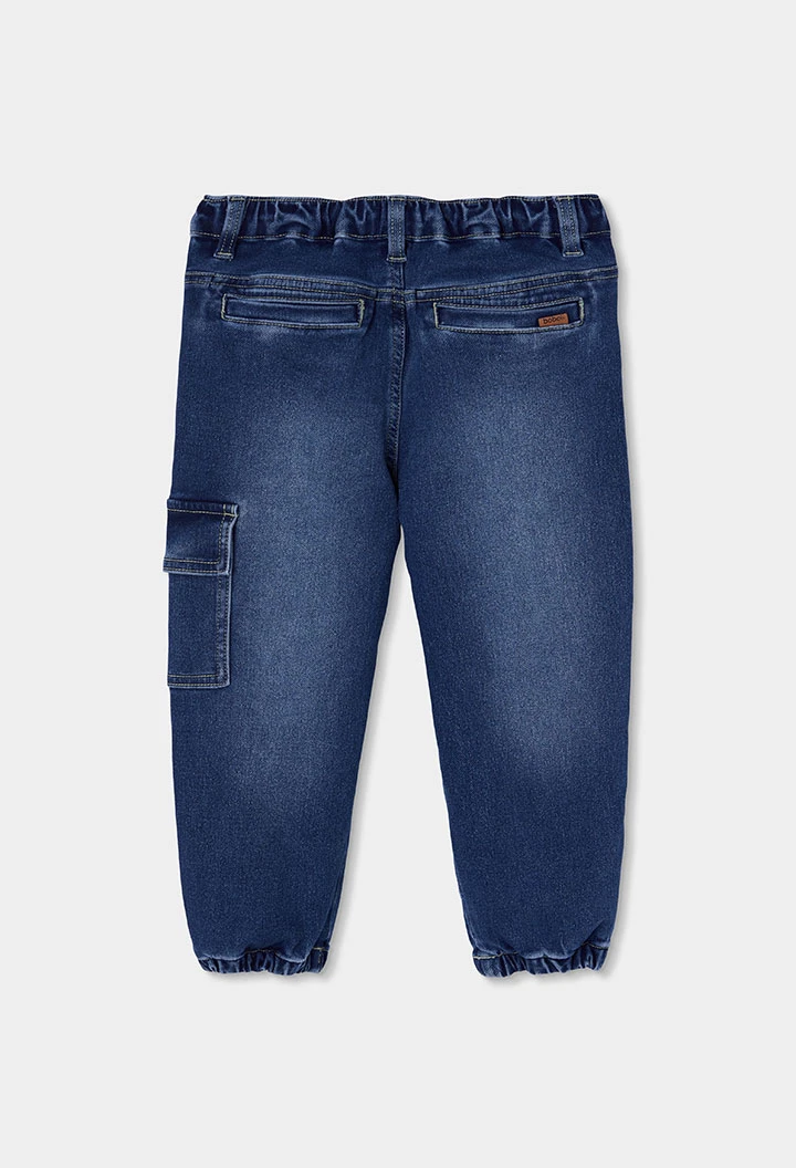 Calças denim menino azul com bolso lateral
