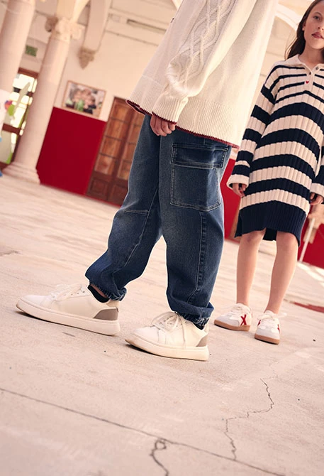 Blue denim trousers for boys with side pocket