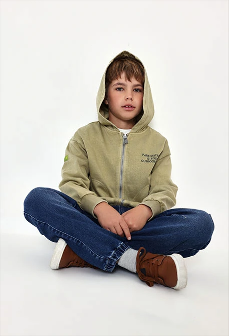 Hooded green fleece jacket for boys