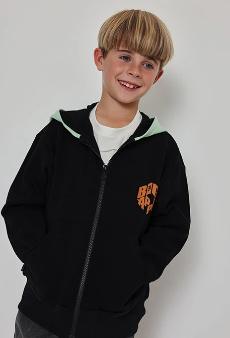 Veste molleton garçon noire à capuche