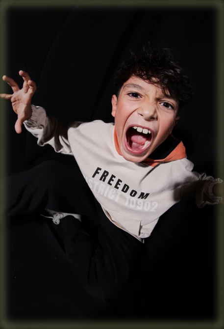 Dessuadora de pelfa nen beix amb caputxa Freedom