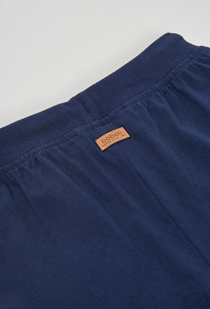 Bermudas azul marino
