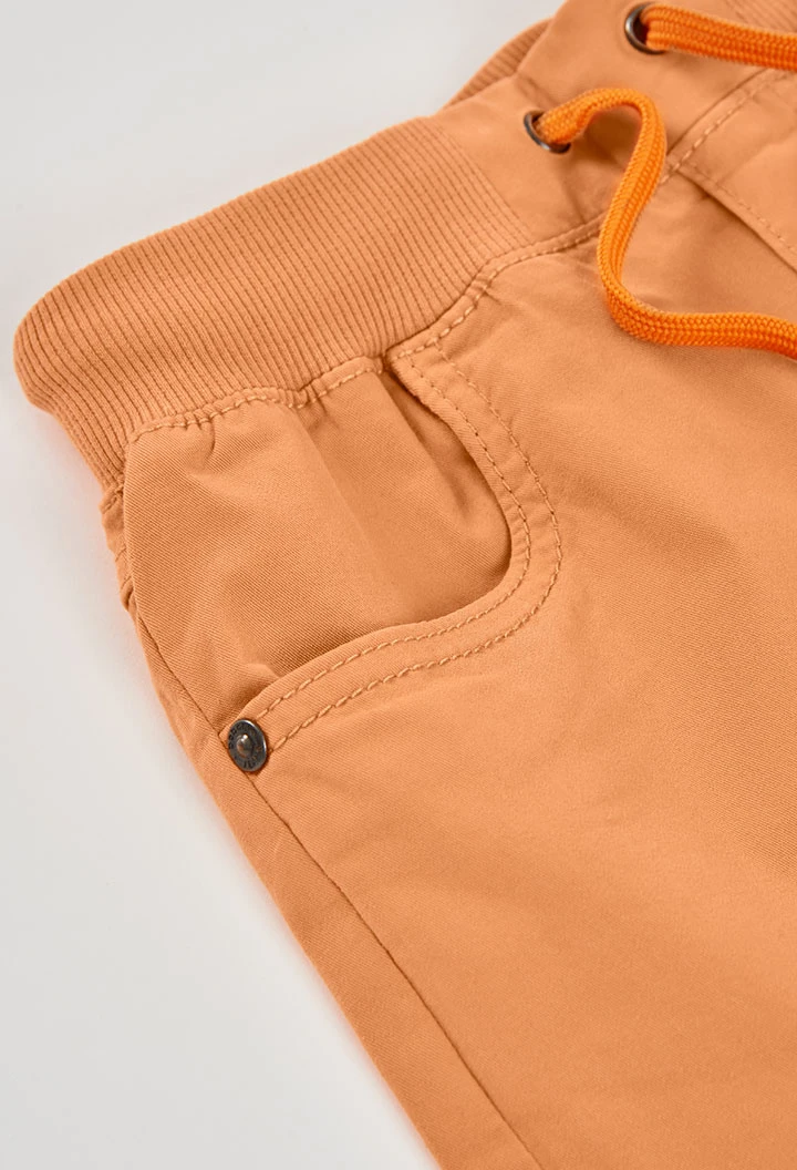 Orange Baumwollbermudas