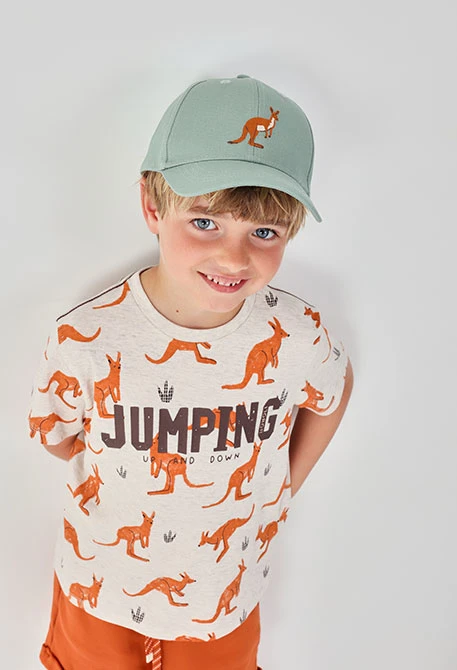 Green cotton kangaroo hat