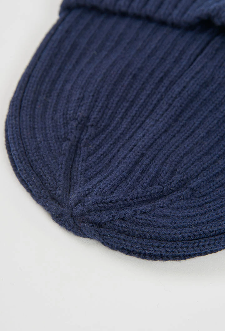 Marineblaue Mütze