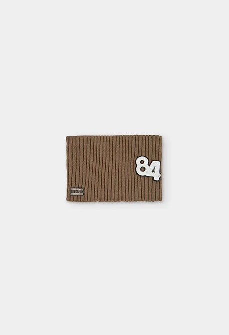 Gola verde com patch número 84