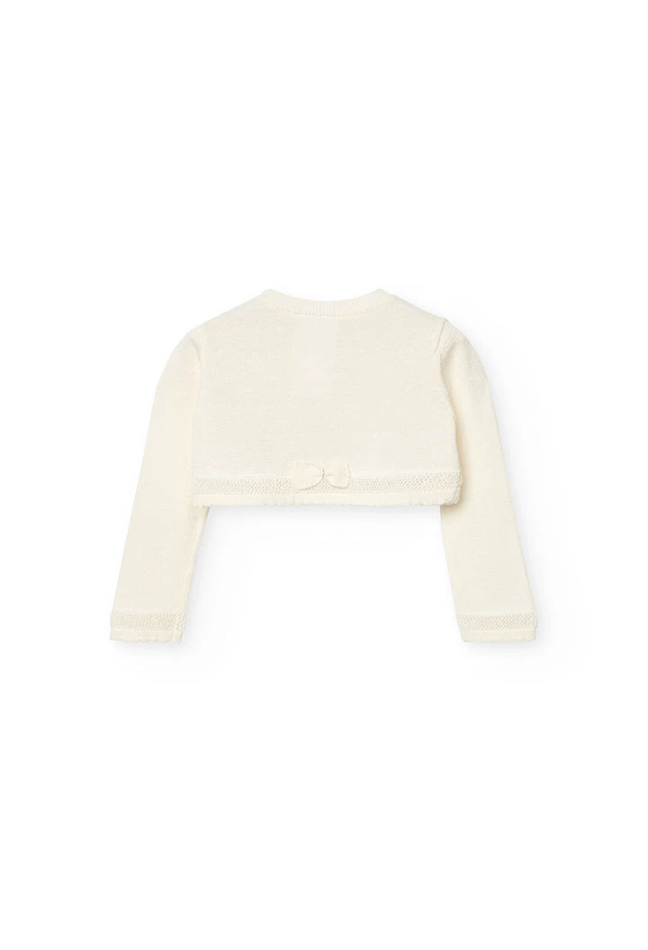 Bolero de tricotosa para bebé niña en blanco