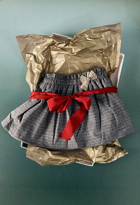 Jupe en maille à noeud gris