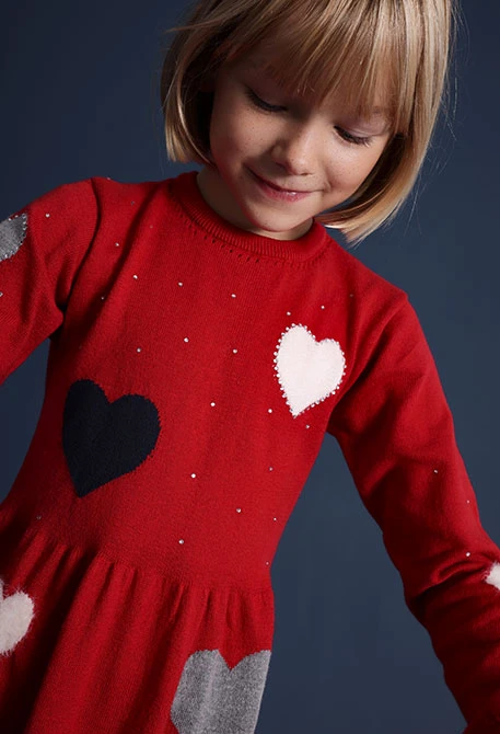 Robe en maille bordeaux coeurs
