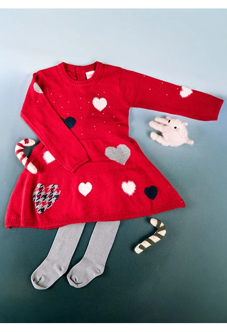 Burgundy knitted dress with hearts