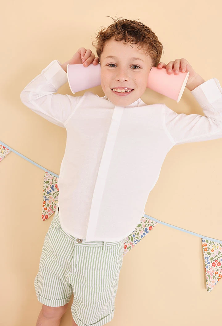 Linen shorts for boys with green stripes