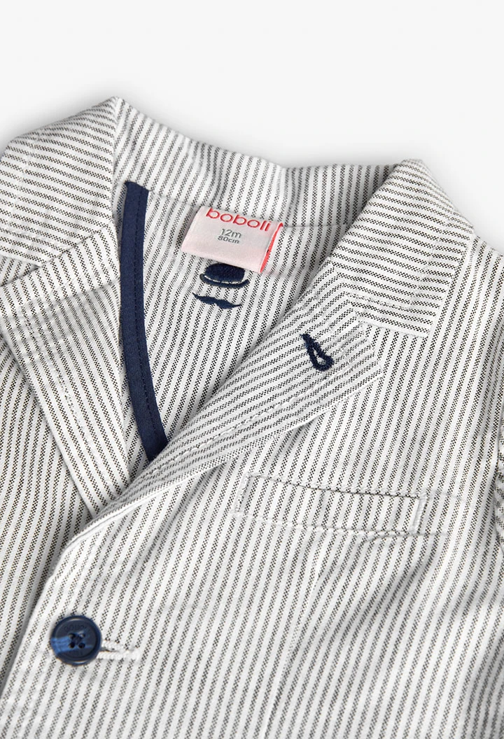 Casaco blazer oxford para bebé menino com riscas azuis e cinzentas.