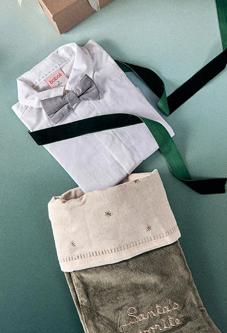 Chemise pour garçon avec nœud papillon blanche