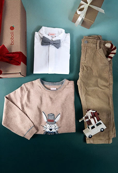 Beige boy´s jumper rabbit