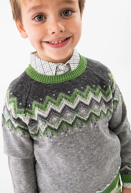 Knitted jumper for baby boy with patterns in grey