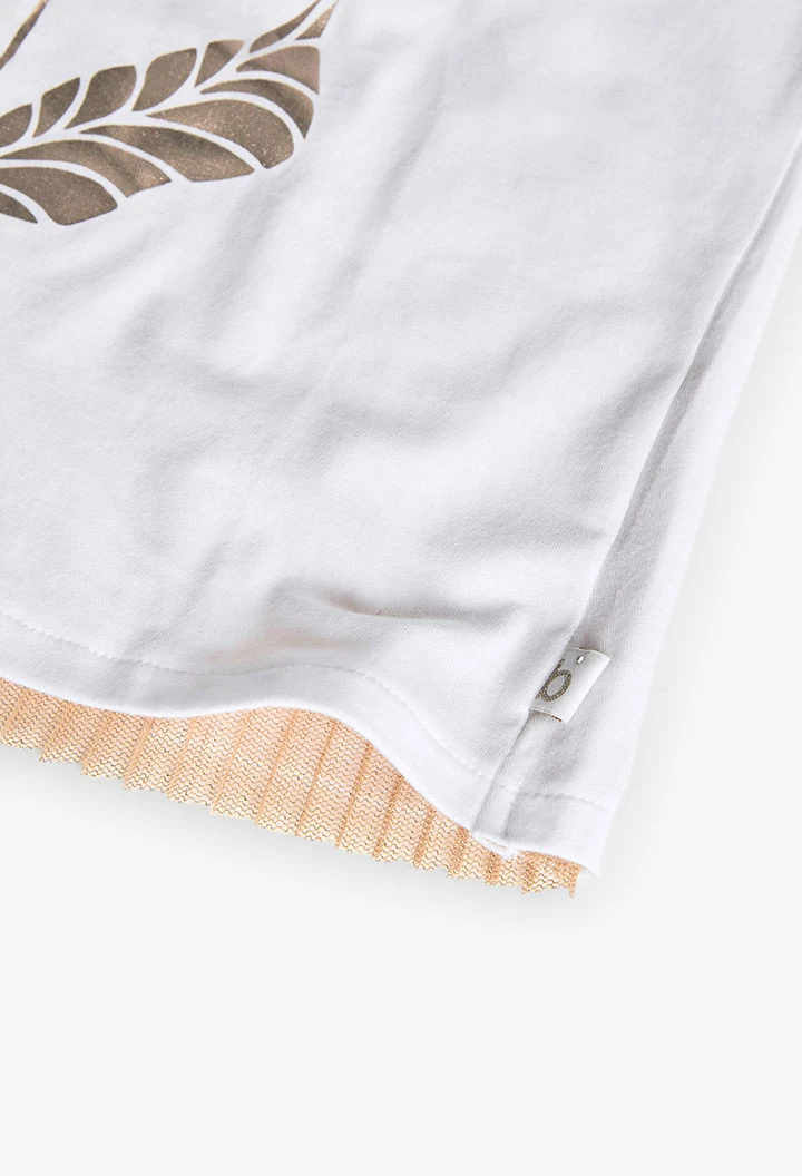 T-shirt de malha para menina em cor branca com design de uma flor