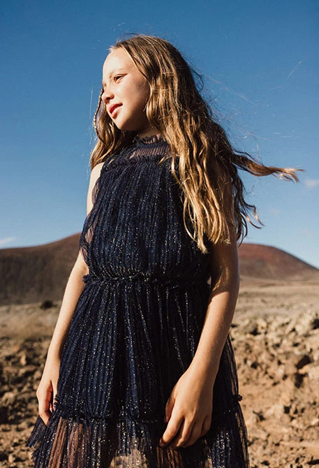 Plissiertes Tüllkleid für Mädchen in Marineblau