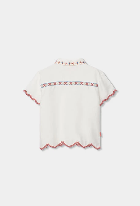 Girl?s white cotton shirt