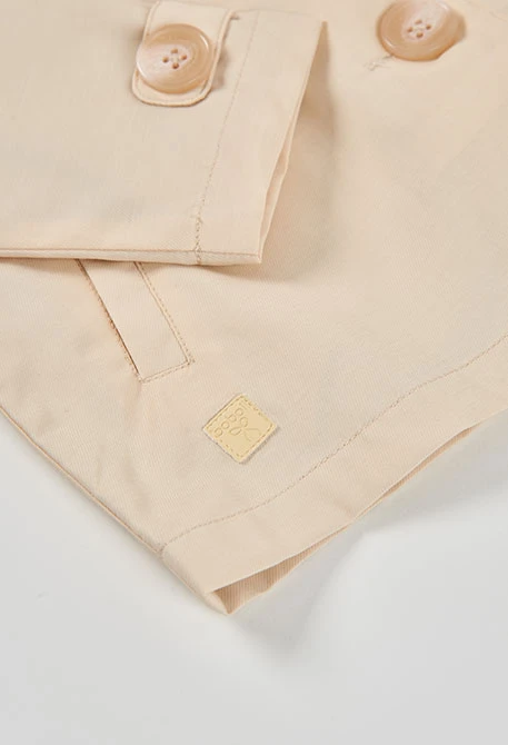 Mädchenjacke aus beigem Leinen