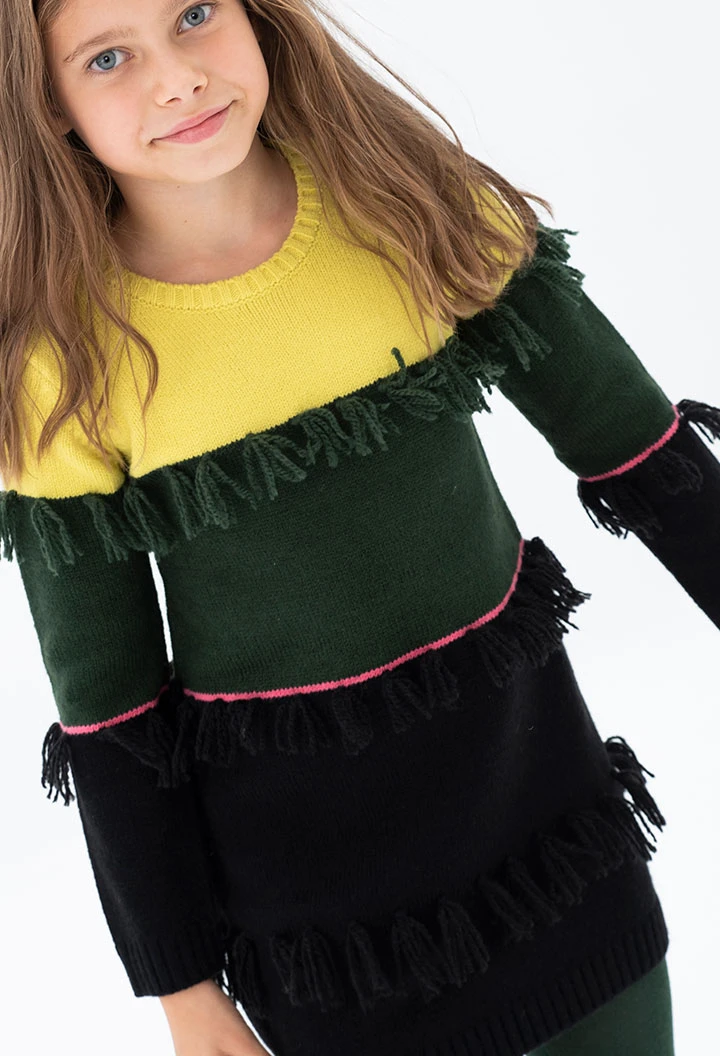 Vestido tricot com franjas para menina