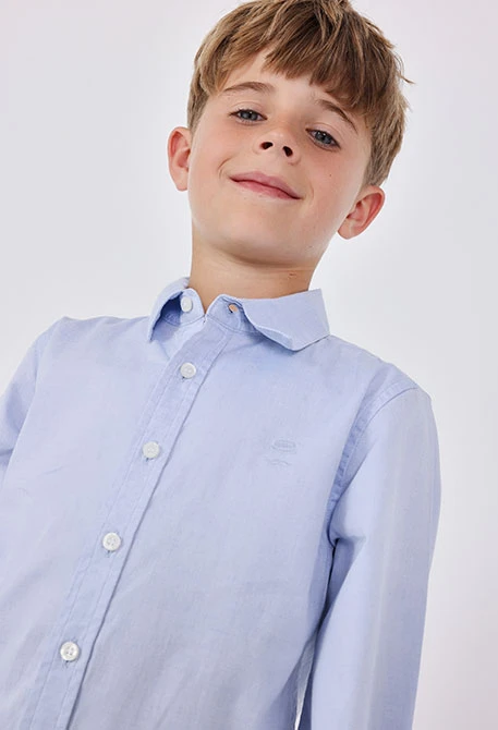 Camicia oxford a maniche lunghe da bambino in colore azzurro