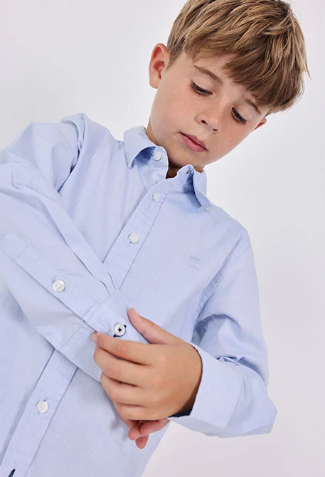 Camisa oxford per a nen de màniga llarga en blava celeste