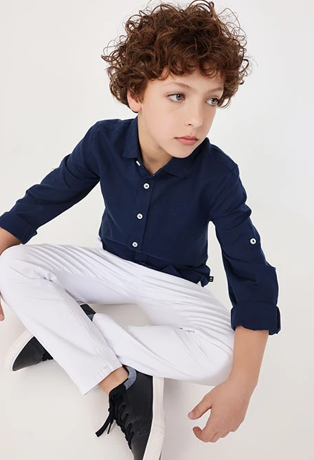 Pantalon en satin pour enfant de couleur blanche
