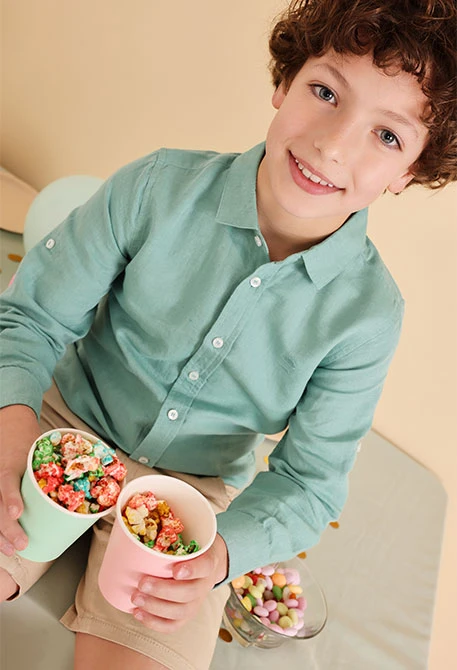 Boys\' long-sleeved green linen shirt