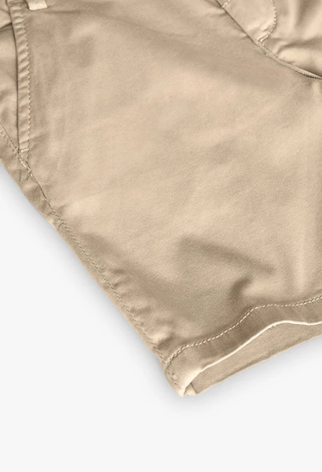 Bermuda di raso per bambino in colore beige