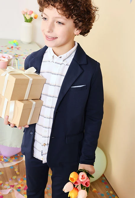 Blazer en maille pour enfant de couleur bleu marine
