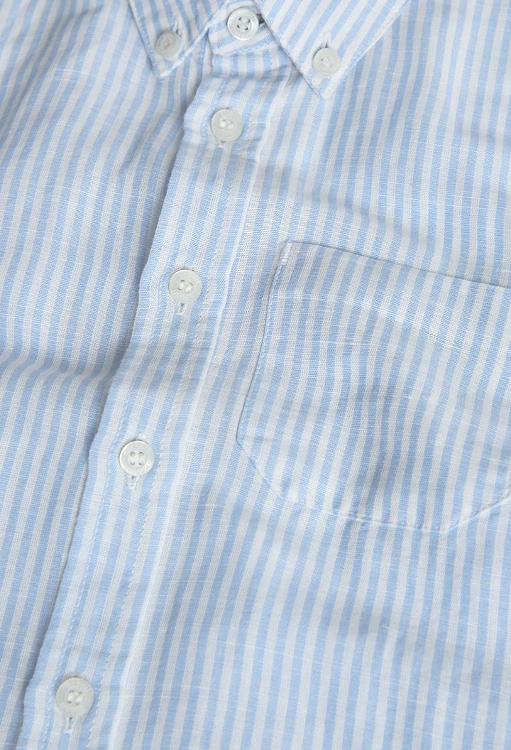 Chemise en popeline pour garçon de couleur bleue à rayures.