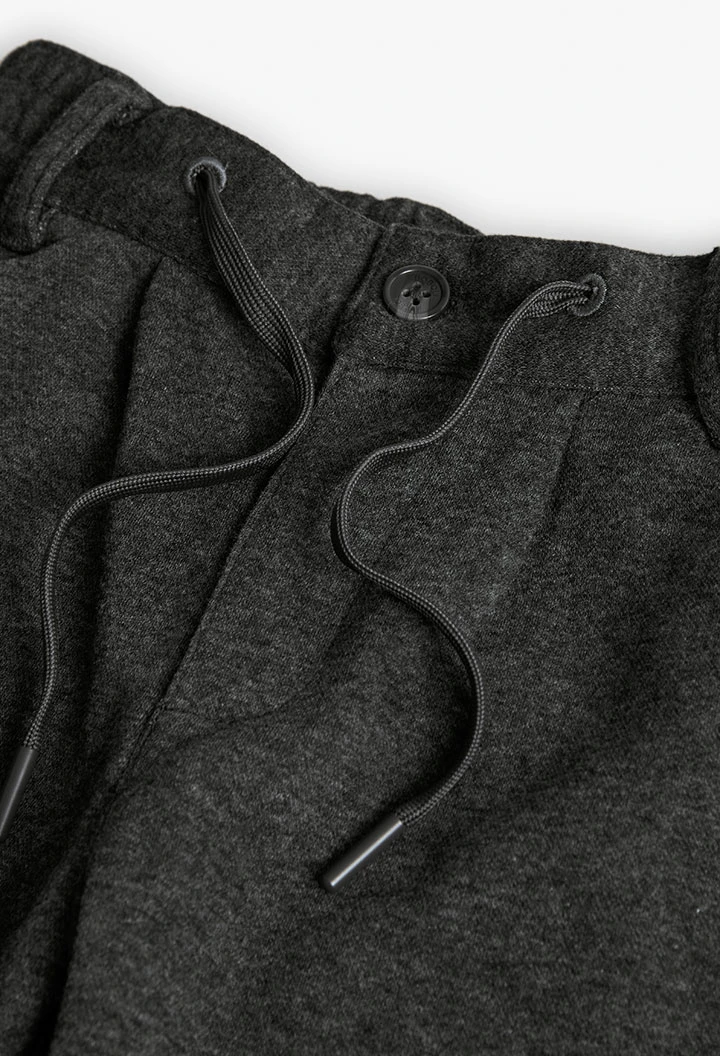 Pantalon garçon en maille gris foncé