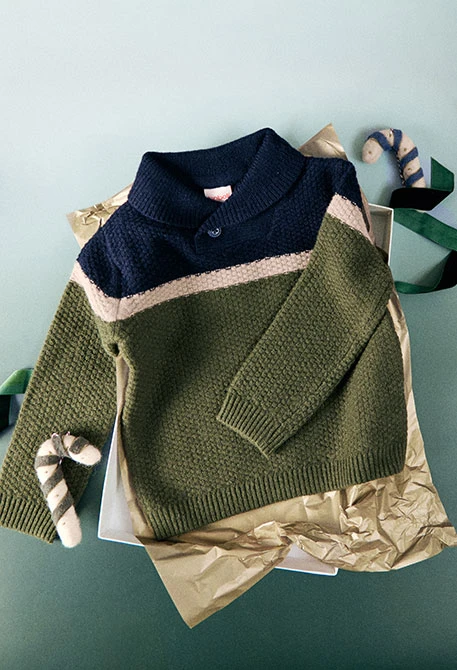 Pull garçon vert à rayures