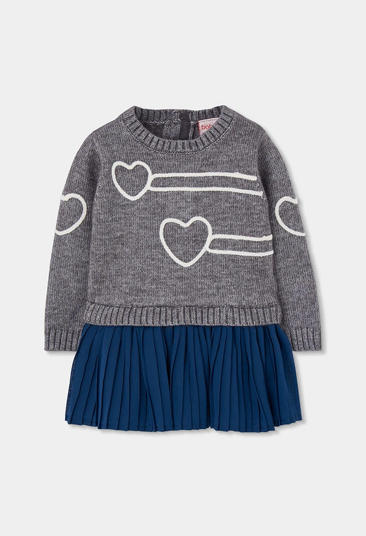 Grau meliertes Kleid mit Herzen und blauem Rock