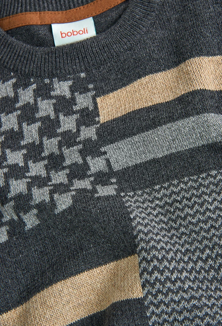 Strick pullover mit hecktau für junge