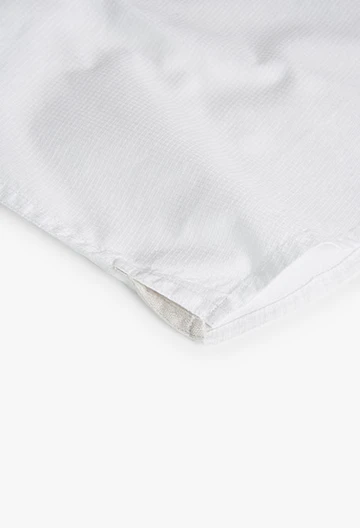 Hemd aus Fantasiestoff für Baby-Jungen in Farbe Weiß