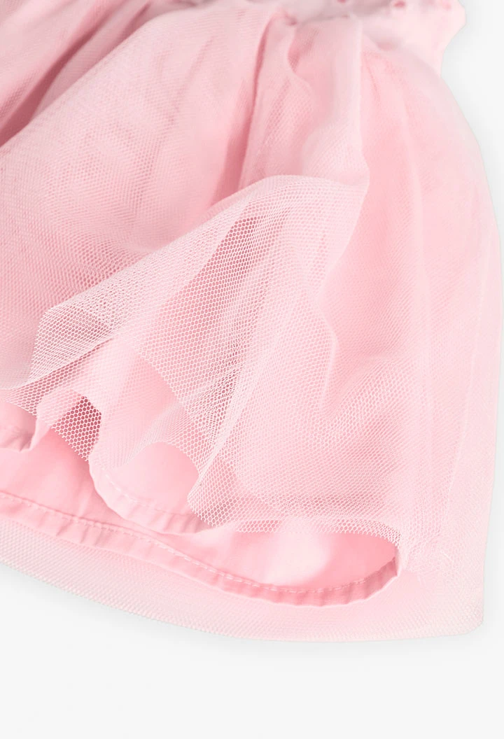 Robe en batiste pour bébé fille de couleur rose brodée.
