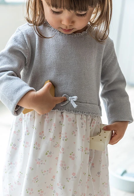 Robe bébé fleurs gris