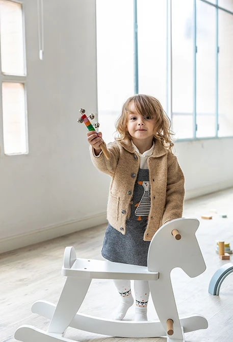Veste en maille beige pour bébé