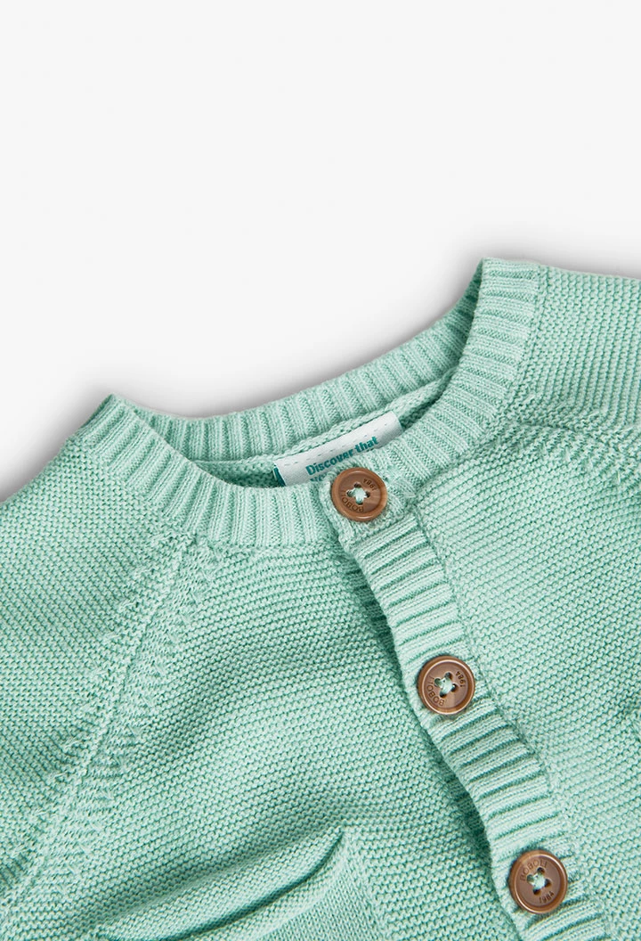 Chaqueta de tricotosa de bebé en verde