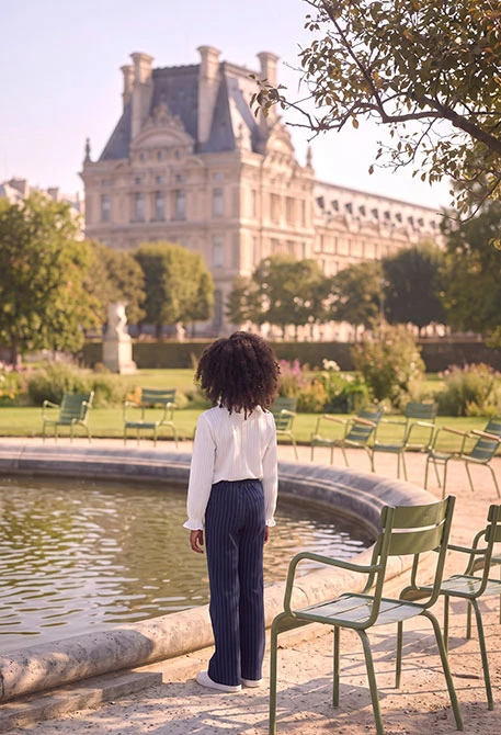 Pantalon en maille fille bleu marine à rayures