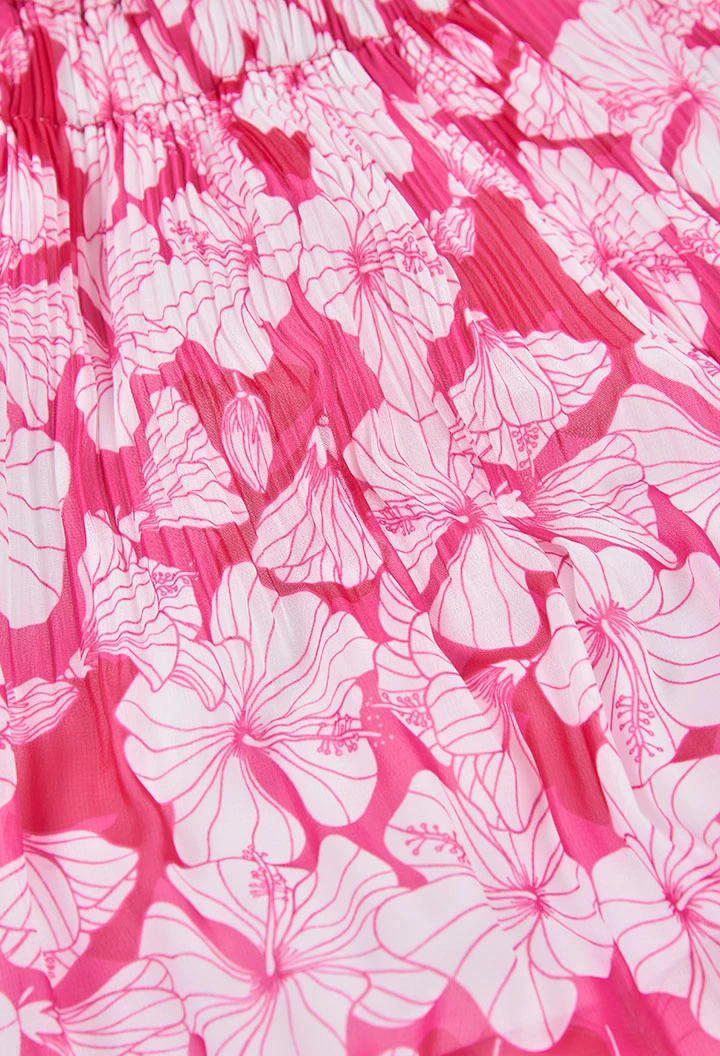 Saia estampada com flores.