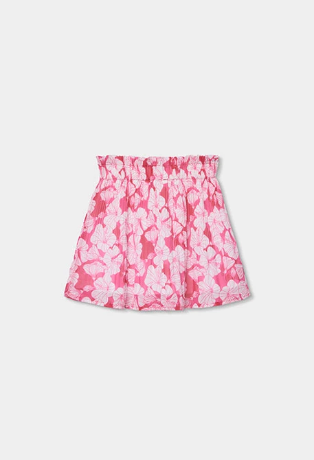 Saia estampada com flores.