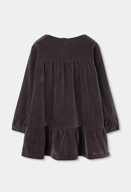 Vestido terciopelo marrón con volantes