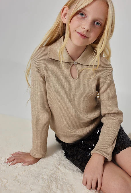Gelbes Mädchen-Jerseykleid mit Revers-Kragen und Nieten