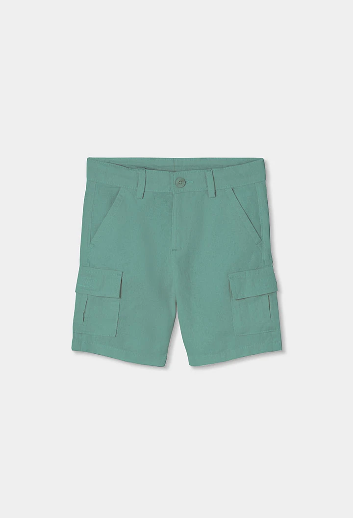 Grüne Leinen-Bermudas