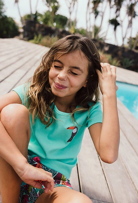 T-shirt en tricot pour fille de couleur verte